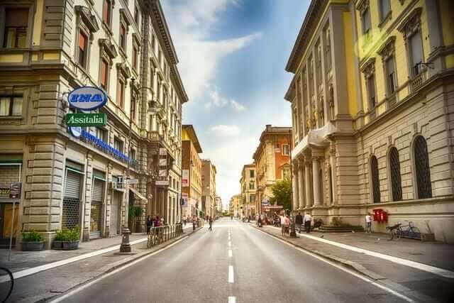 city-road-street-italy