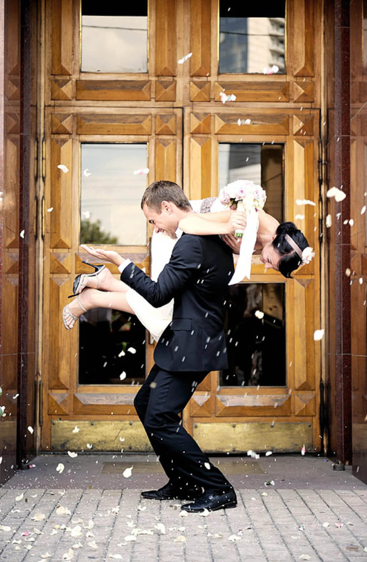 Wedding Photography: My 10 Favorite Easy Wedding Poses - YouTube