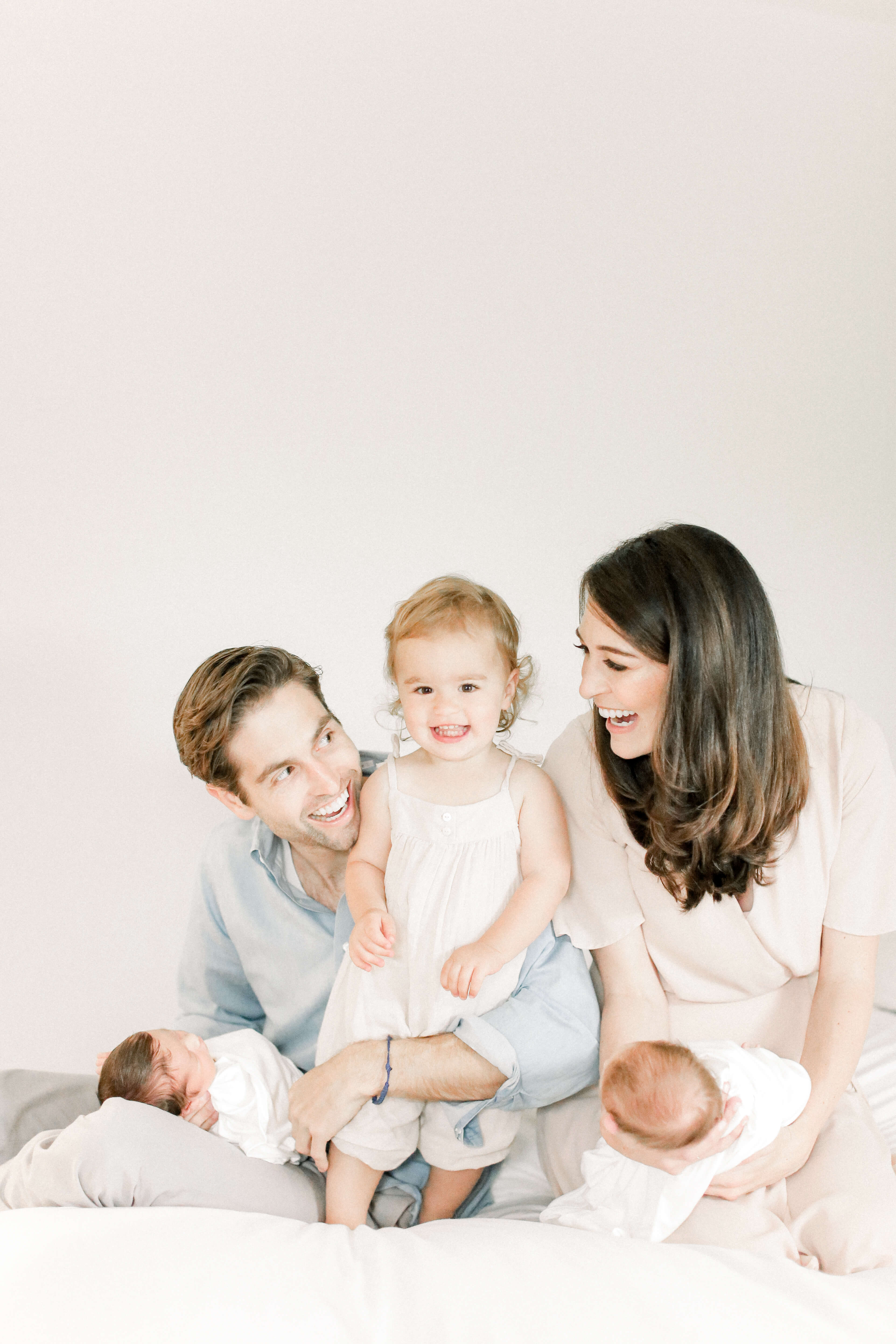 Newborn family photograph - Printique