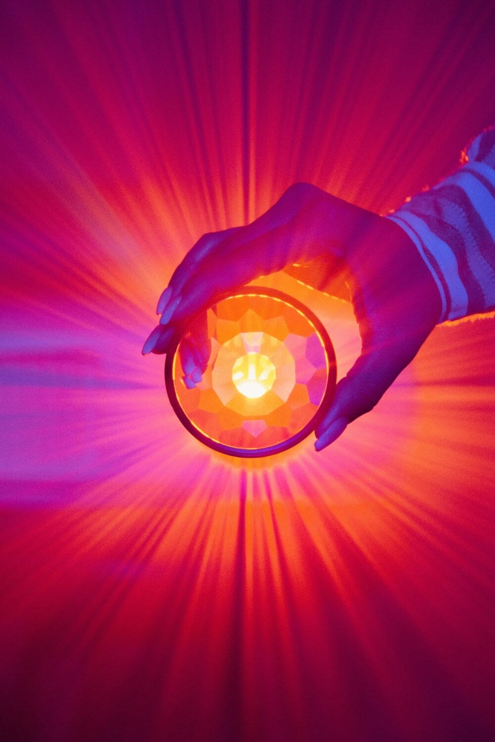 Projector Photoshoot: A Guide - Printique, An Adorama Company