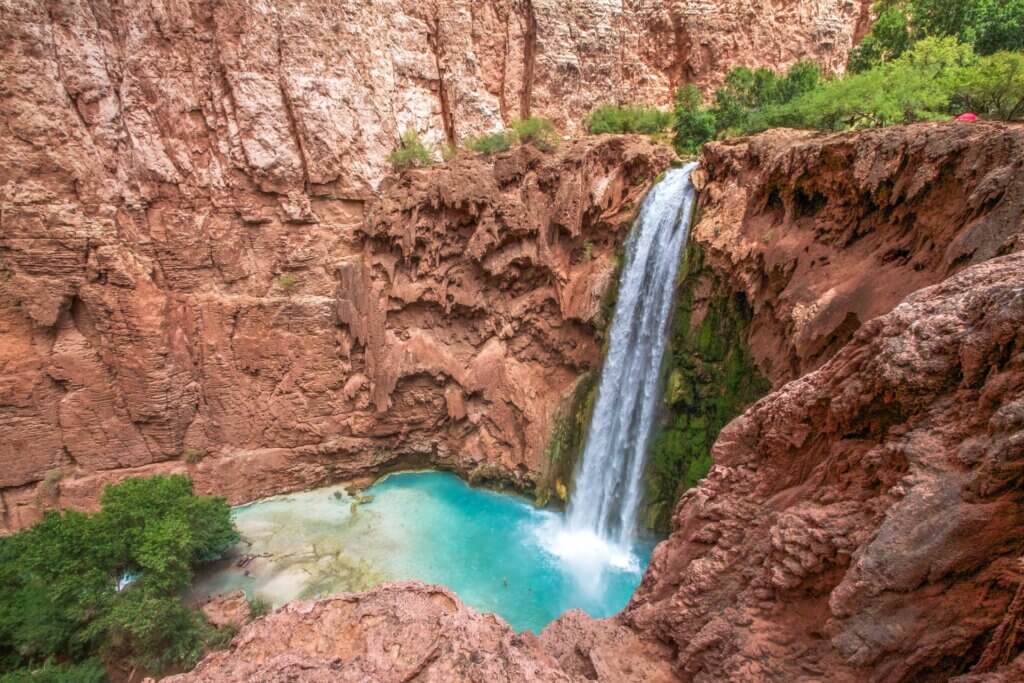 Havasu falls during springtime is the perfect spring photography destination.