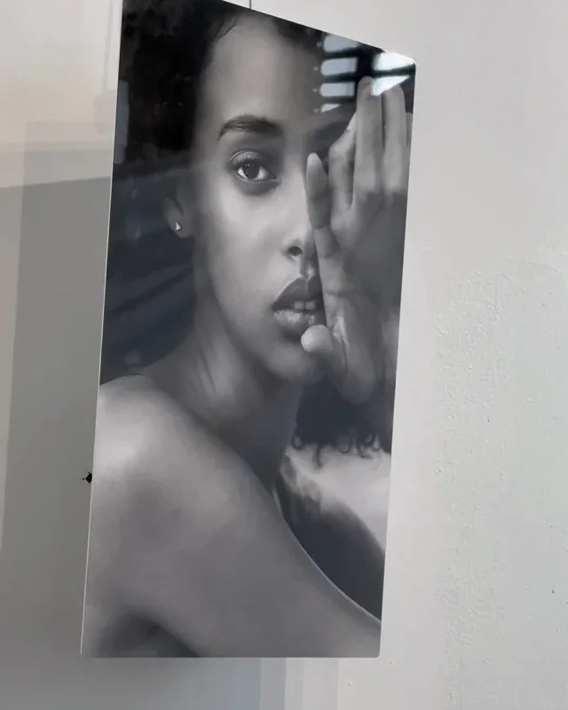 Congratulations to the winner of this custom Metal print, @iza_sobstyl 🎉 We cannot wait to see it on your walls! 
Thank you to our photographer who made this giveaway happen, NYC based photographer @mar_sowa! 🤍
